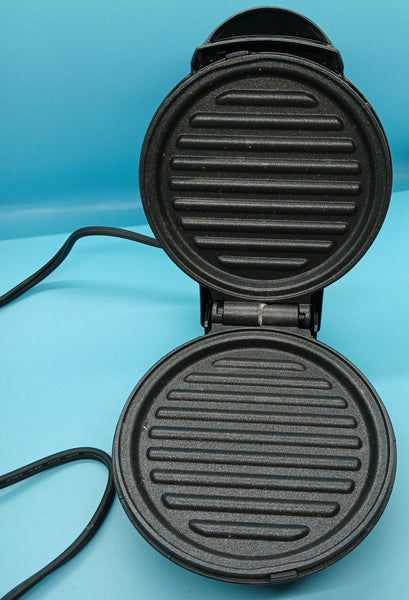 DASH Mini Makers Griddle Waffle Grill Set Compact Dorm Room Cookware Appliances