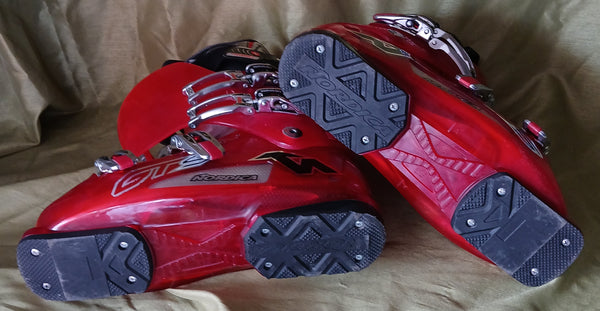 Women's Nordica Performance Fit 27.0 / 27.5 Red 100-90 Ski / Snowboarding Boots
