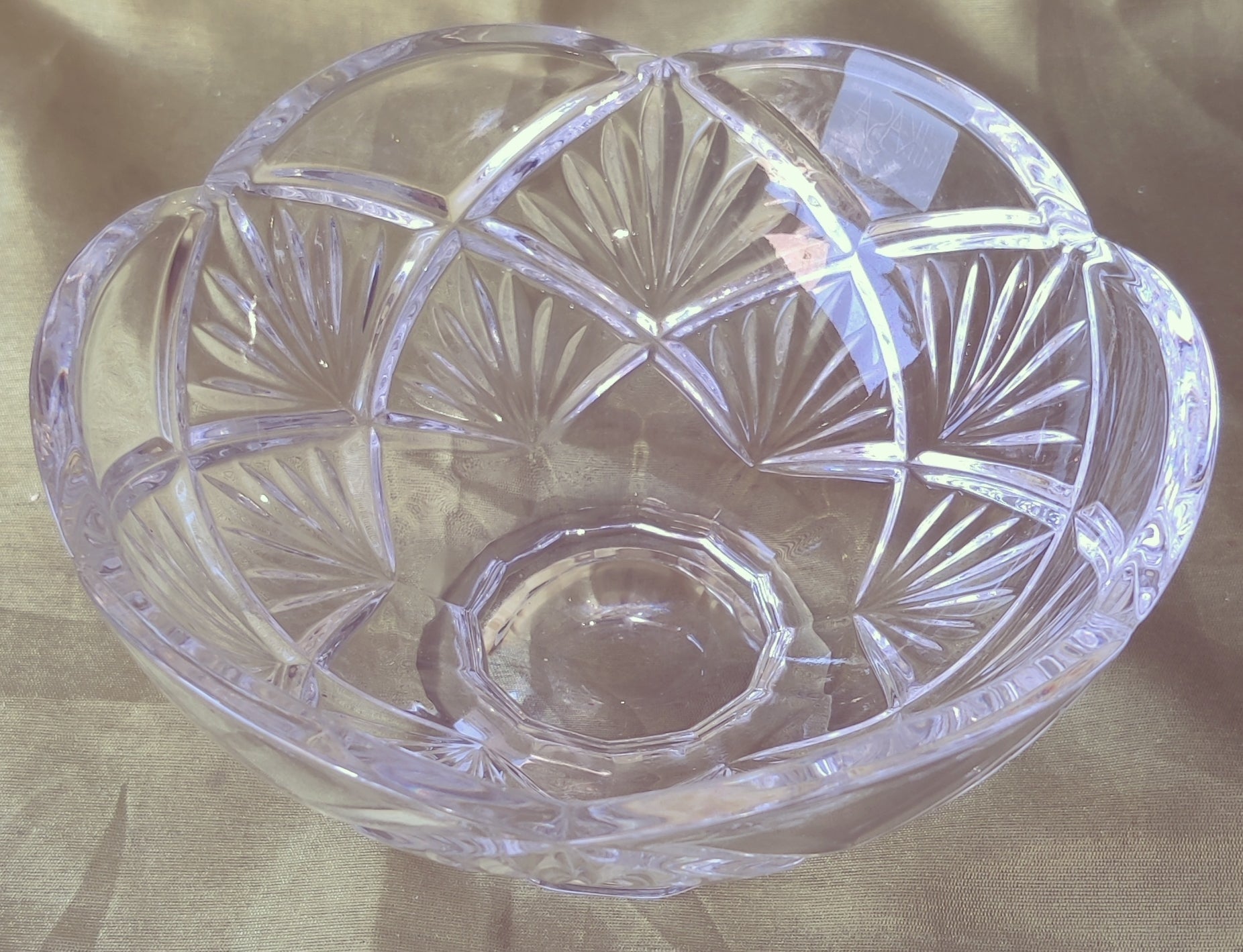 WATERFORD Crystal Scalloped Edge Fan Evie Footed Bowl