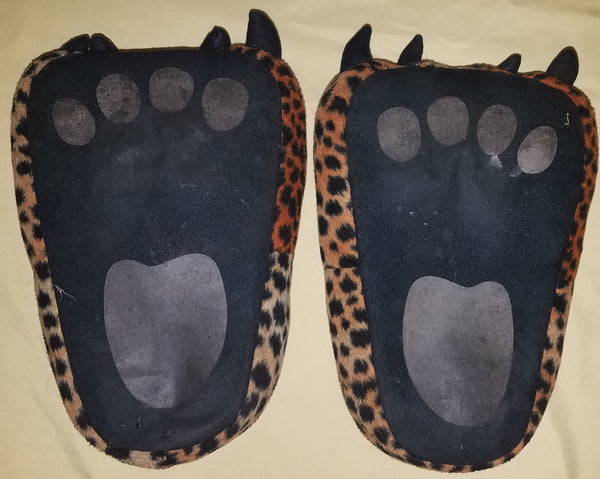 Target Size 5-7 Leapord Pattern Bear Claw Slippers