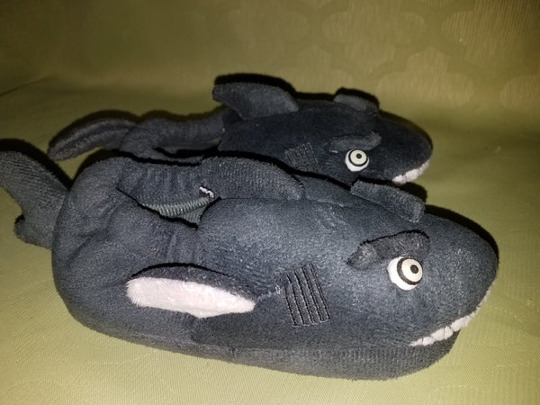 Baby / Toddler Unisex Stride Rite Size 9/10 Shark Slippers