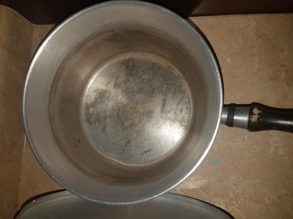 3 Qt Vintage Sauce Pot (Sauce Pan) w/ Original Lid