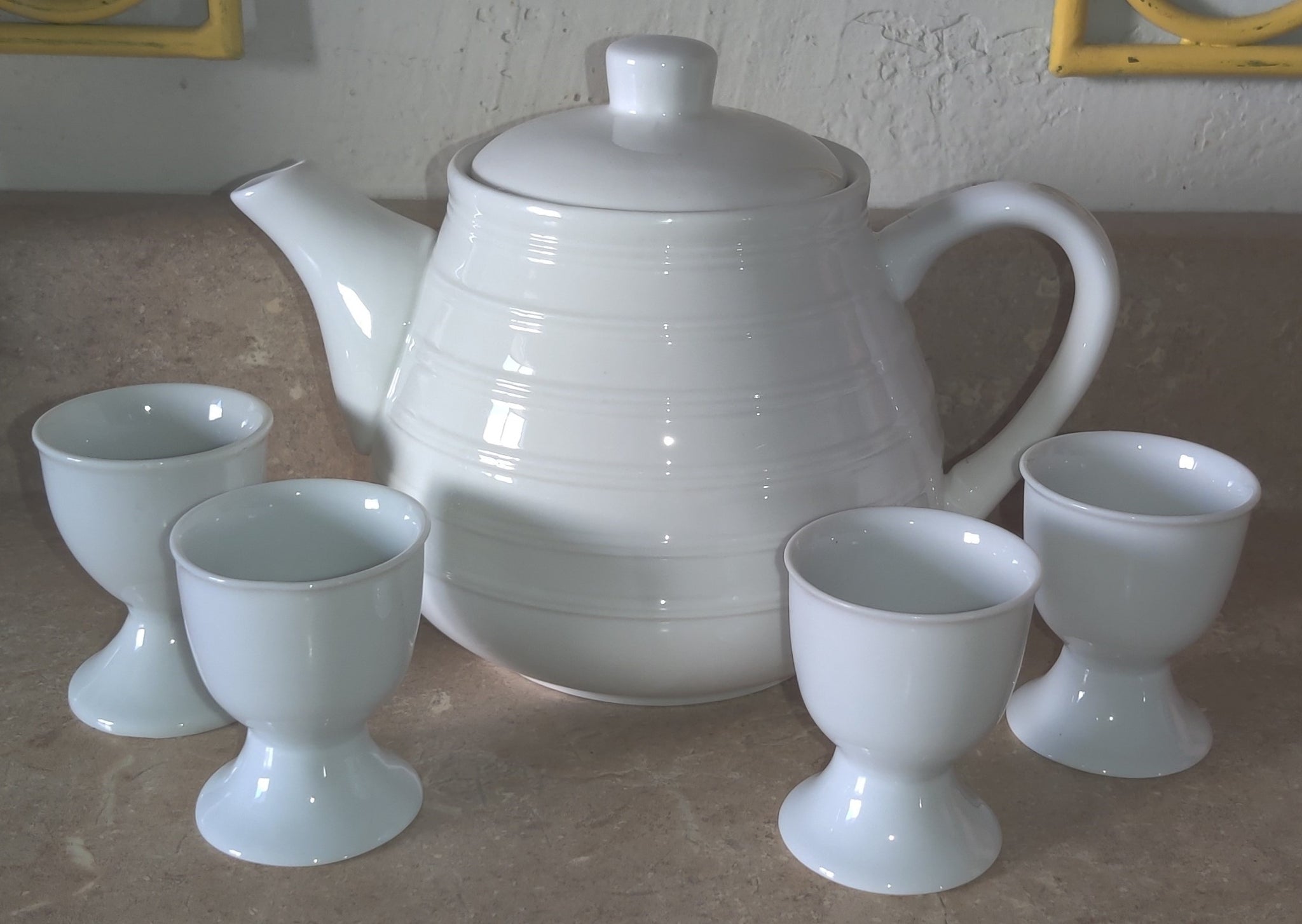 White Ribbed Teapot w/ (4) Small Teacups