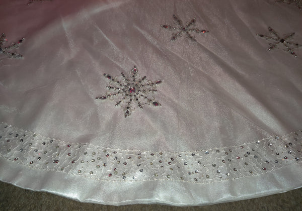 White Embroidered Snowflake Beaded Christmas Tree Skirt