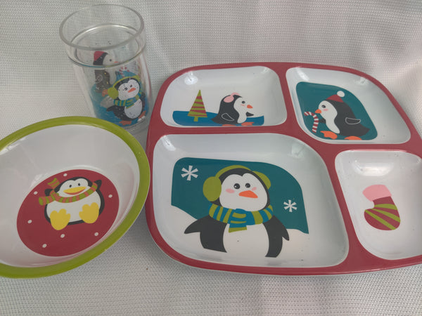 SLEDDIN HILL 12-Pc Children's Plastic Christmas Dishes (READ DETAILS)